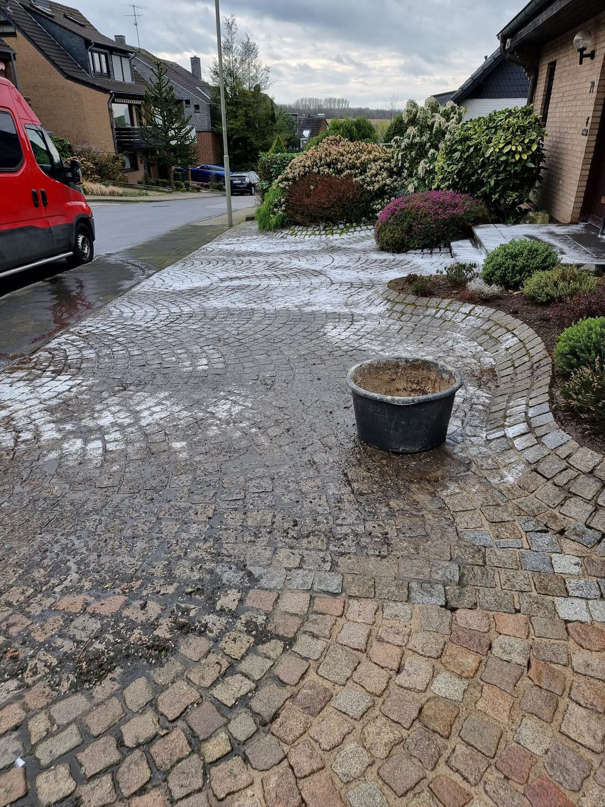Terrassen- und Pflasterreinigung 21